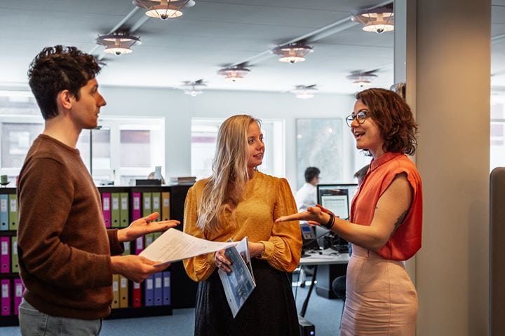 WE ARE HIRING!