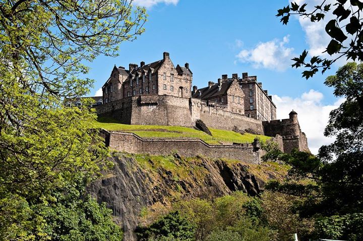 From the city of Edinburgh to Scottish Highlands!