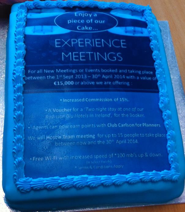 Thanks to the Radisson Hotel Group for this extraordinary (and very blue) #cake.