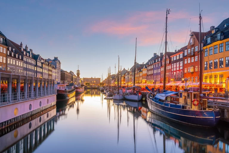 Legends of Scandinavian Capitals (Oslo-Stockholm)