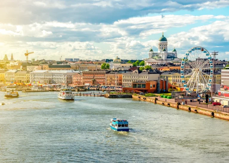 Tierras Escandinavas y Helsinki